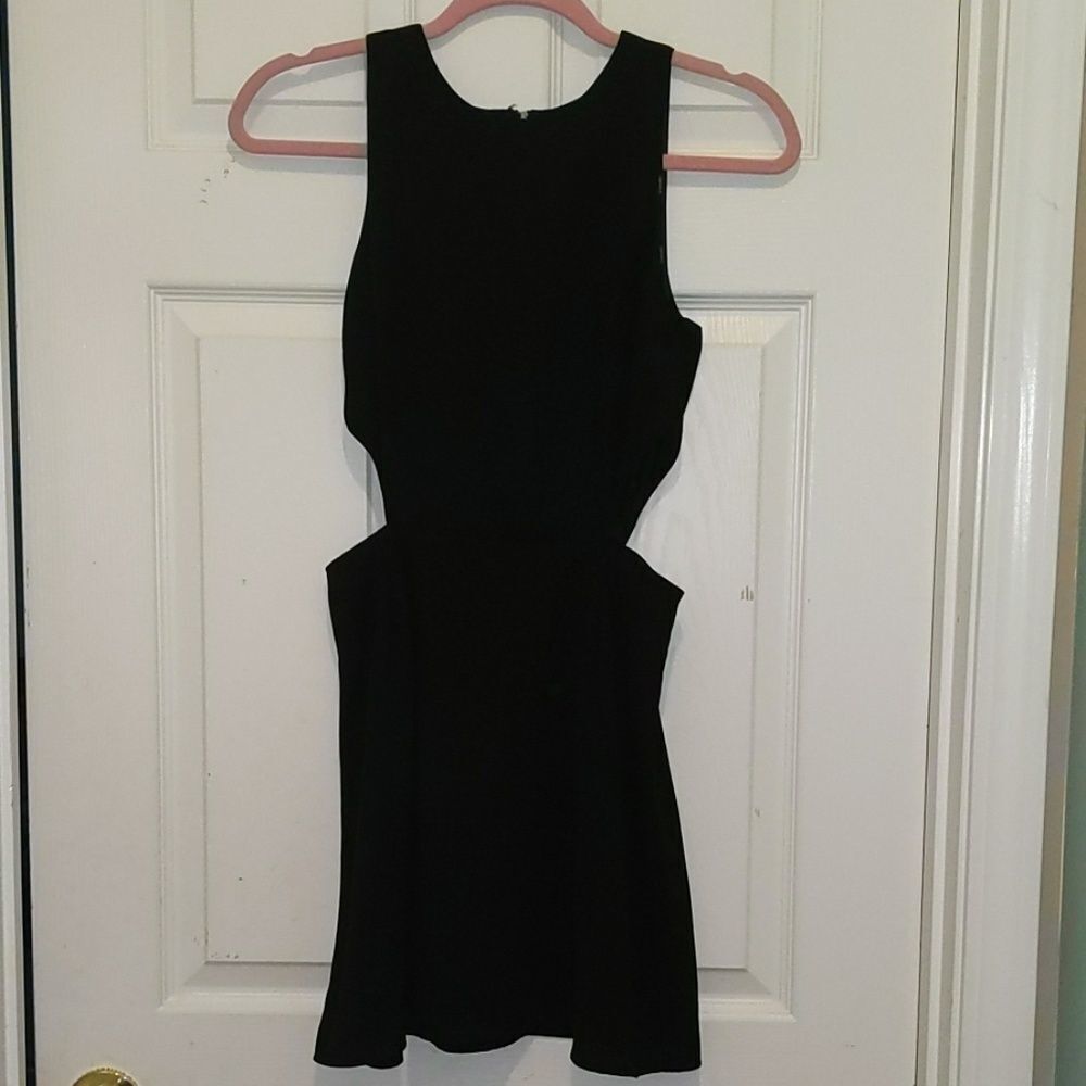 Forever 21 black side cutout dress Sz S NWOT